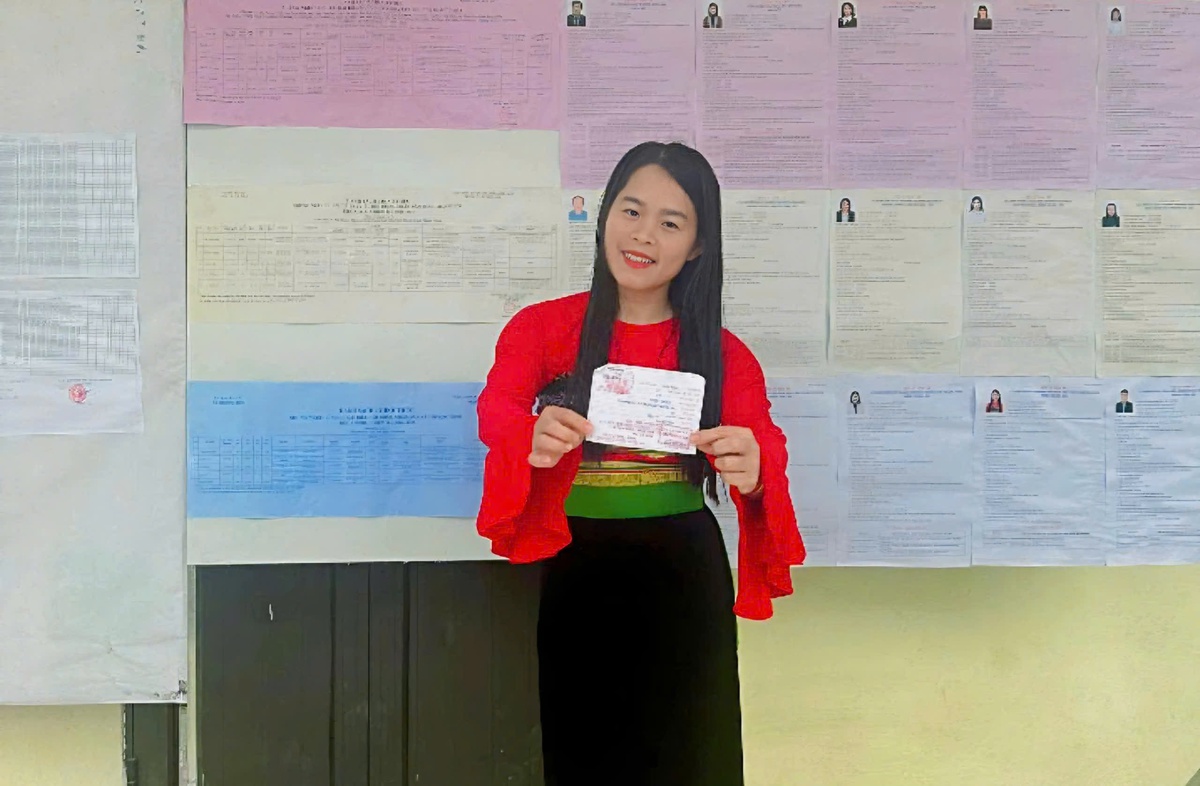 Phụ nữ cả nước nô nức đi bầu cử- Ảnh 16.