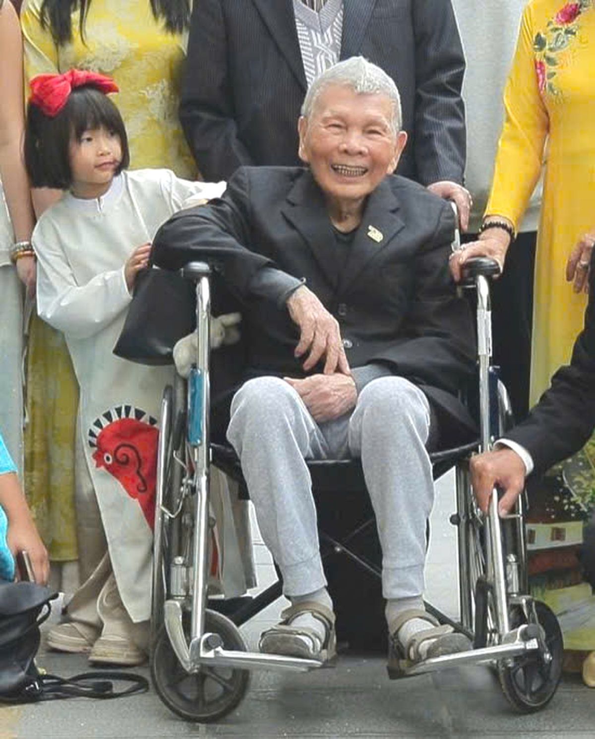 Cử tri "tuổi xưa nay hiếm" gửi gắm kỳ vọng vào các đại biểu dân cử- Ảnh 1. Cử tri "tuổi xưa nay hiếm" gửi gắm kỳ vọng vào các đại biểu dân cử- Ảnh 1.