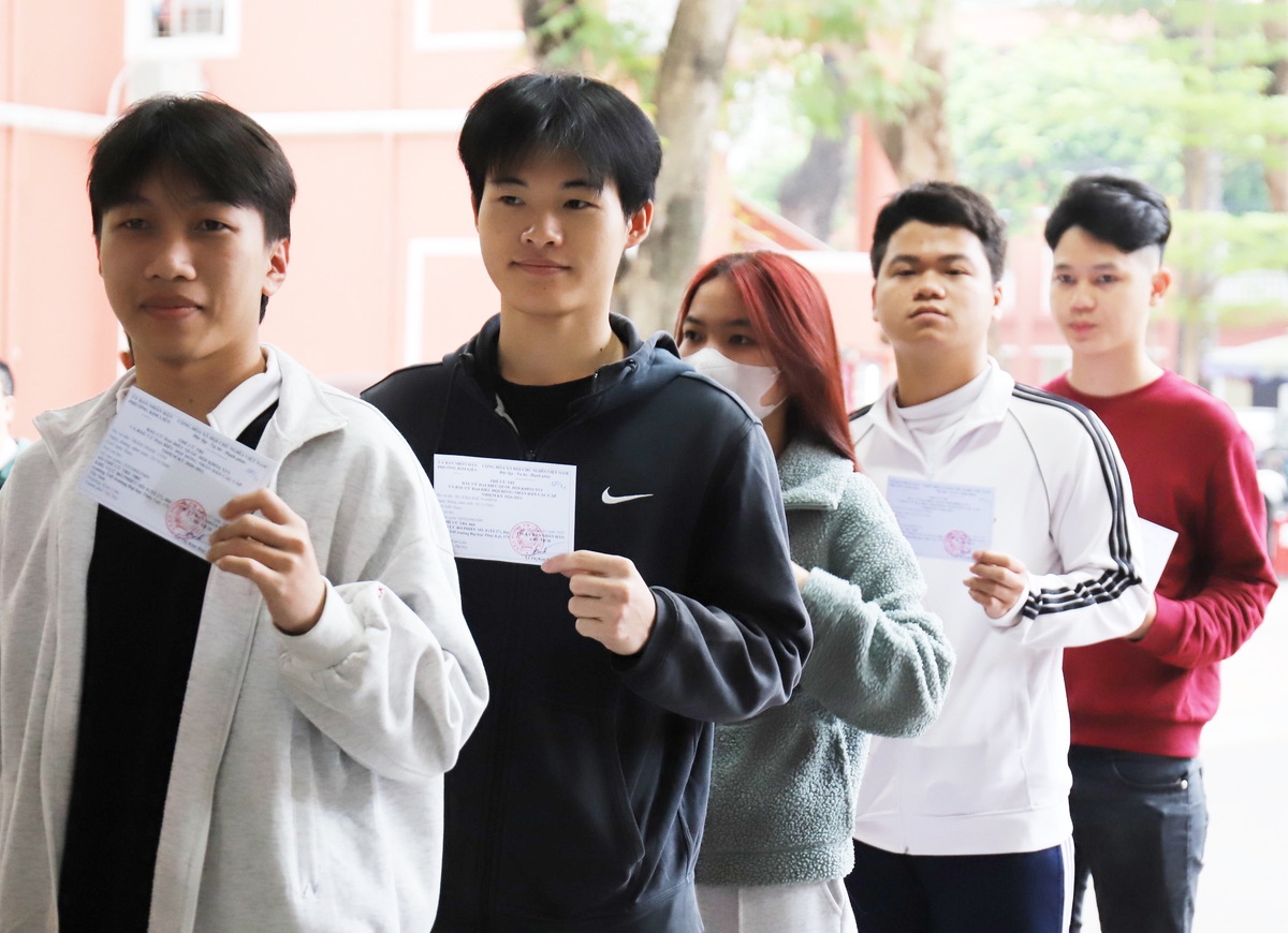 Niềm tự hào của những cử tri trẻ trong ngày hội non sông- Ảnh 8.