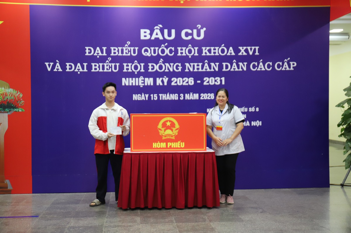 Niềm tự hào của những cử tri trẻ trong ngày hội non sông- Ảnh 7.