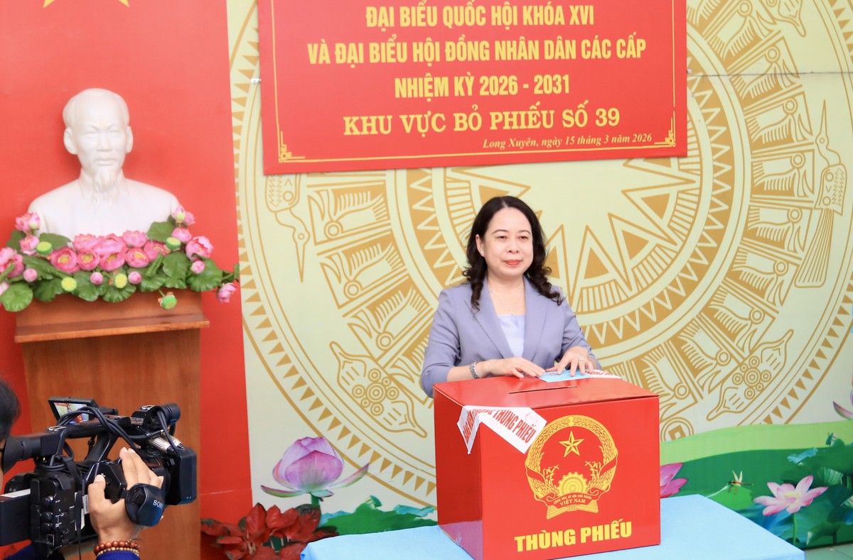 Phụ nữ cả nước nô nức đi bầu cử- Ảnh 3.