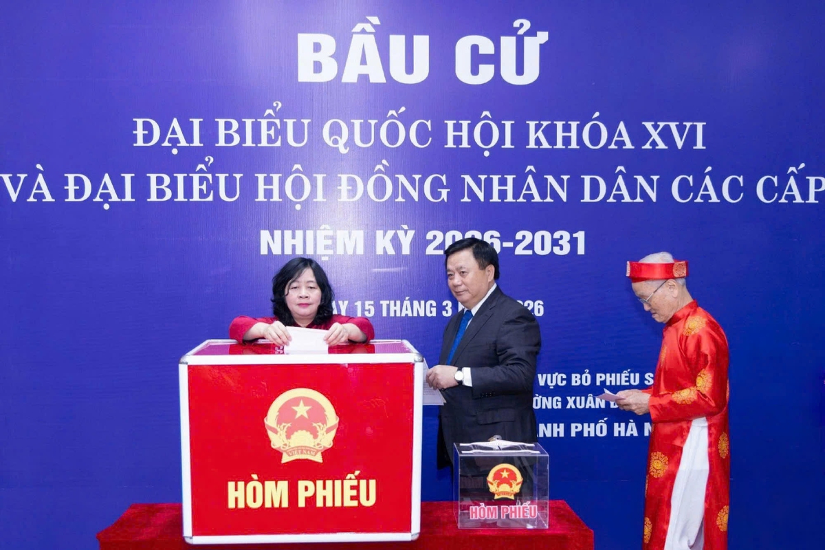 Phụ nữ cả nước nô nức đi bầu cử- Ảnh 2.