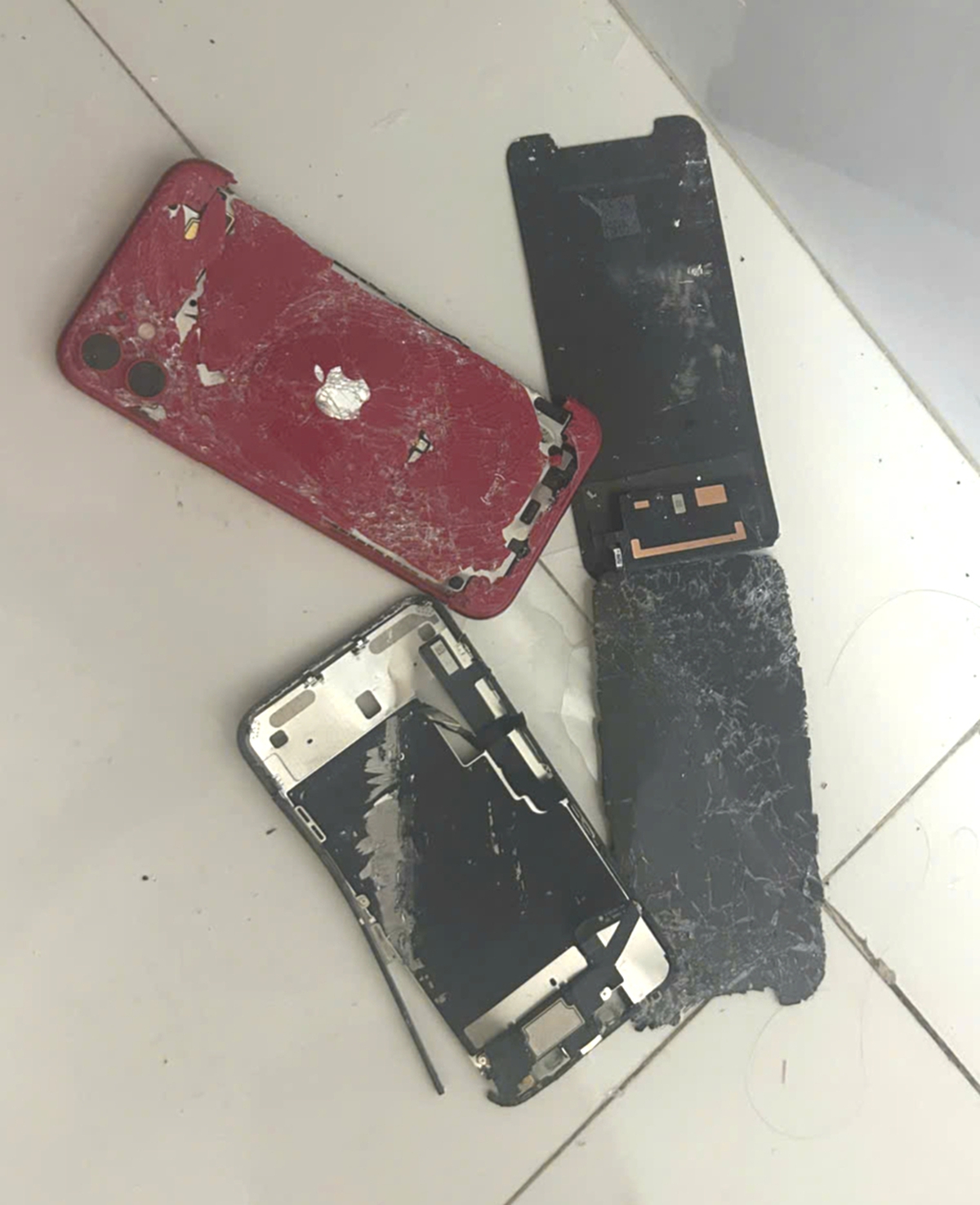 Nỗi ám ảnh kéo dài của nạn nhân bị xâm hại từ nhỏ- Ảnh 1. Nỗi ám ảnh kéo dài của nạn nhân bị xâm hại từ nhỏ- Ảnh 1.