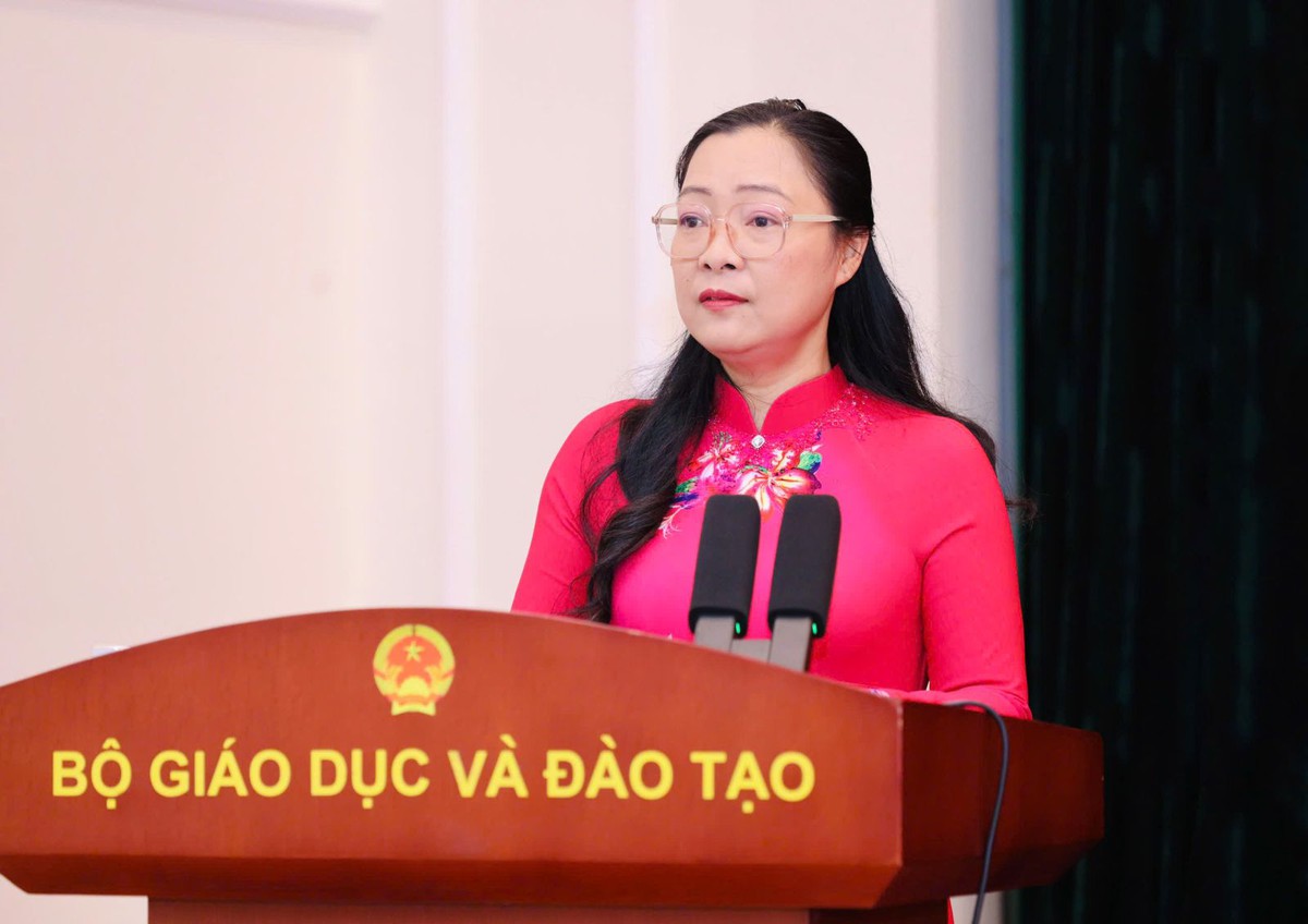 Tân Thứ trưởng Bộ GD-ĐT Nguyễn Thị Quyên Thanh: Giáo dục đóng vai trò then chốt trong phát triển con người, nâng cao năng lực cạnh tranh quốc gia- Ảnh 1. Tân Thứ trưởng Bộ GD-ĐT Nguyễn Thị Quyên Thanh: Giáo dục đóng vai trò then chốt trong phát triển con người, nâng cao năng lực cạnh tranh quốc gia- Ảnh 1.