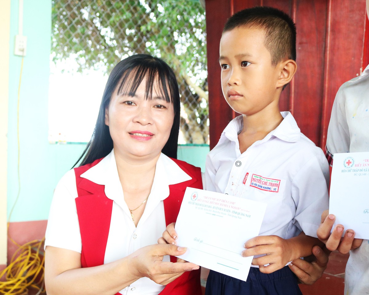 Gieo hạnh phúc từ những điều tử tế- Ảnh 2.