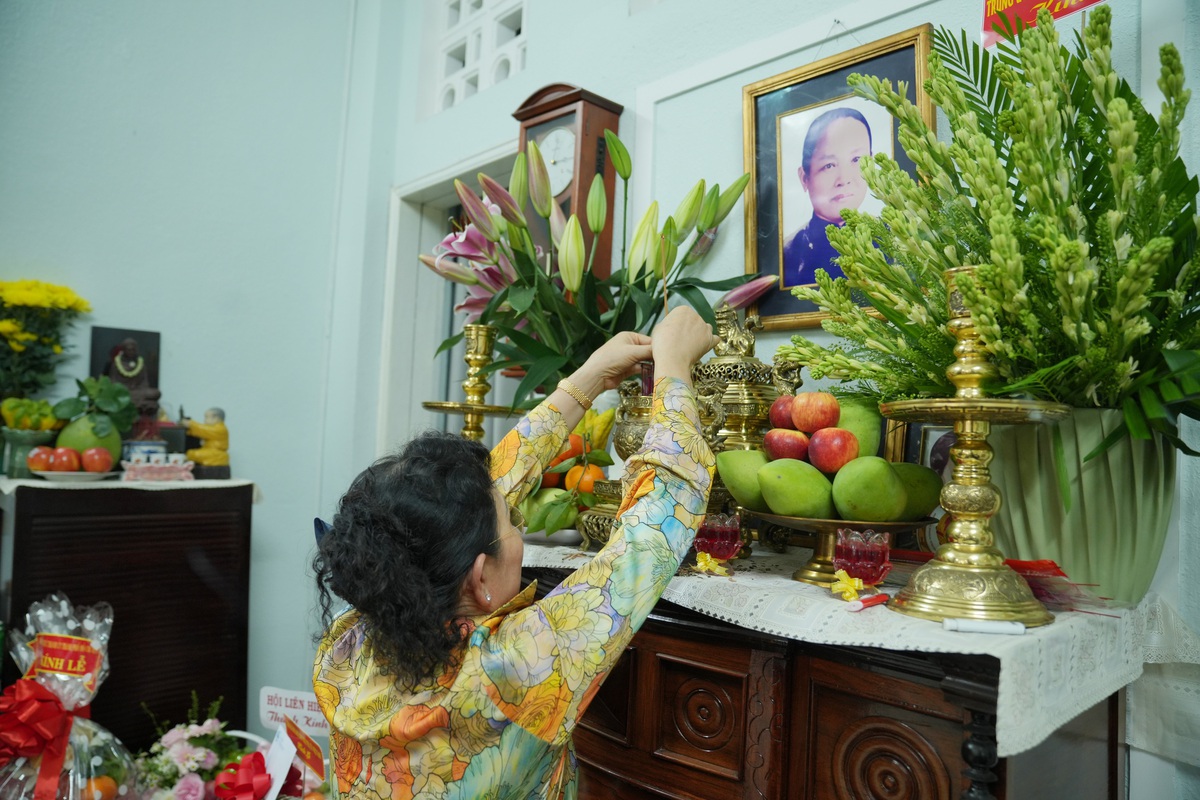 Chủ tịch Hội LHPN Việt Nam Lê Thị Thủy thăm hỏi, tri ân các đồng chí nguyên lãnh đạo Hội- Ảnh 6.