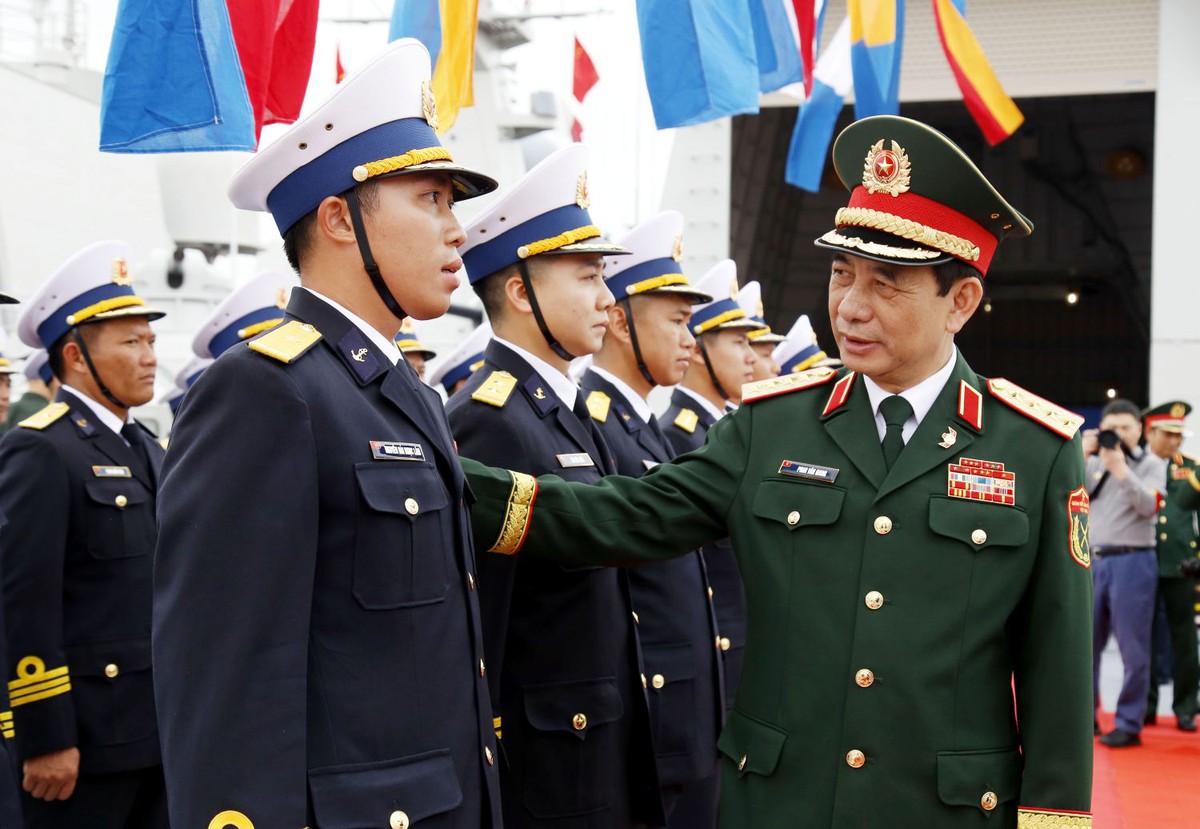 Bộ trưởng Bộ Quốc phòng Việt Nam và Trung Quốc dự Lễ khởi hành tuần tra liên hợp hải quân- Ảnh 5.