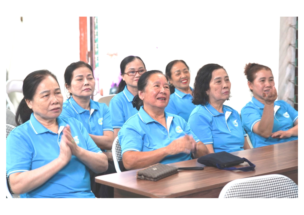 CLB Xây dựng gia đình hạnh phúc Tổ dân phố 12  (phường Phan Đình Phùng, Thái Nguyên) - Ảnh: Trường Hùng