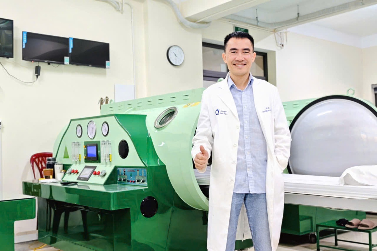 Hành trình 3 tháng kỳ diệu của bé trai 3 tuổi "sống thực vật" sau đuối nước- Ảnh 3. Hành trình 3 tháng kỳ diệu của bé trai 3 tuổi "sống thực vật" sau đuối nước- Ảnh 3.