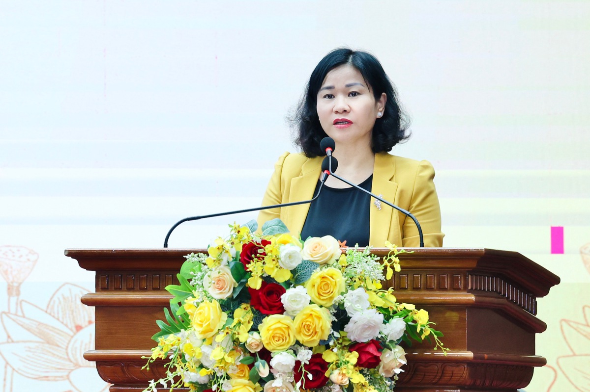 Bà Nguyễn Thị Tuyến và các ứng cử viên Đại biểu Quốc hội khóa XVI tiếp xúc cử tri - Ảnh 5.