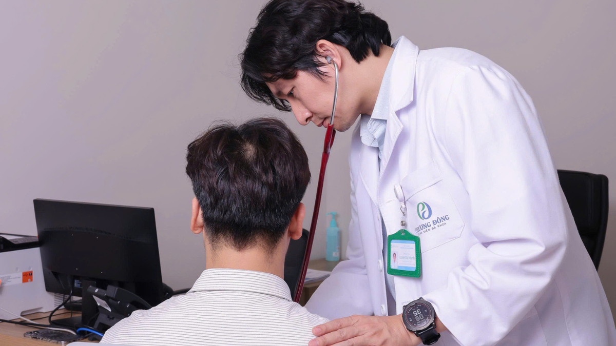 Theo BS Đoàn Dư Mạnh, điều đáng lo là tâm lý chủ quan ở người trung niên Theo BS Đoàn Dư Mạnh, điều đáng lo là tâm lý chủ quan ở người trung niên