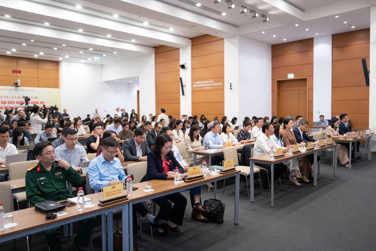 18 người ngoài đảng trúng cử đại biểu Quốc hội khóa XVI- Ảnh 1.