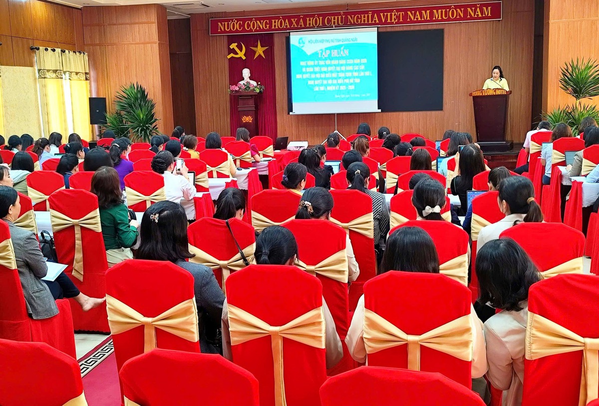 Nâng cao năng lực quản lý vốn ủy thác cho đội ngũ cán bộ Hội phụ nữ cấp cơ sở- Ảnh 1. Nâng cao năng lực quản lý vốn ủy thác cho đội ngũ cán bộ Hội phụ nữ cấp cơ sở- Ảnh 1.