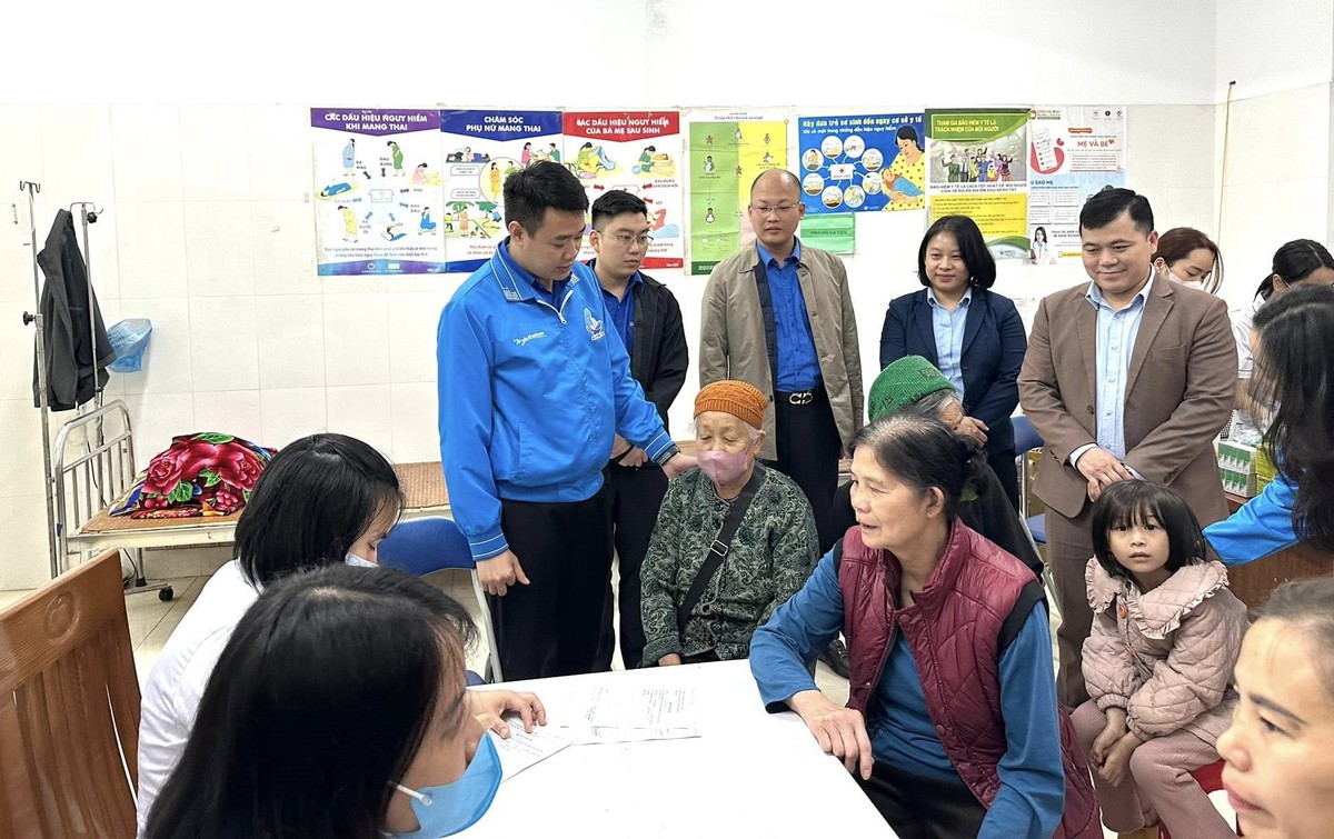 Nhiều hoạt động an sinh xã hội ý nghĩa trong chương trình "Tháng 3 biên giới"- Ảnh 6.