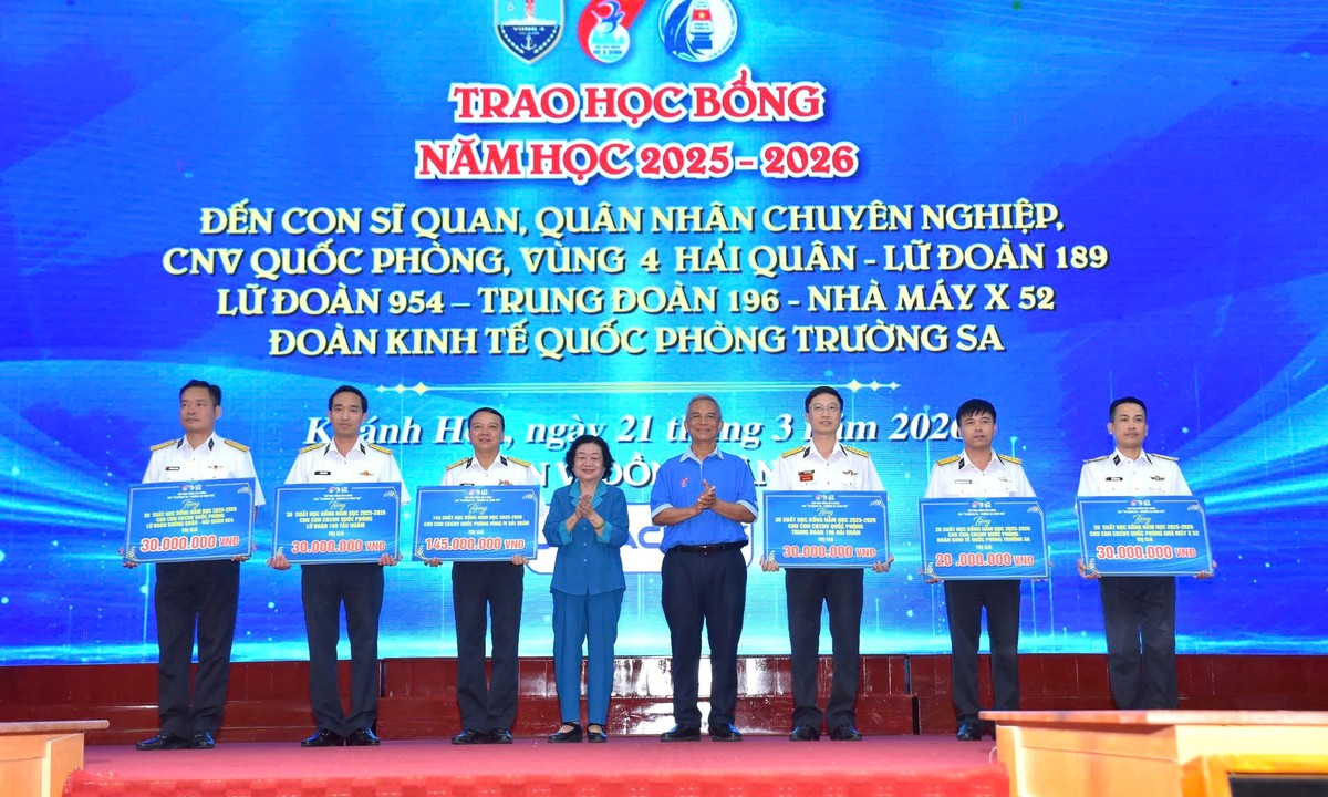 Những "lá chắn thép" nơi đầu sóng- Ảnh 4.
