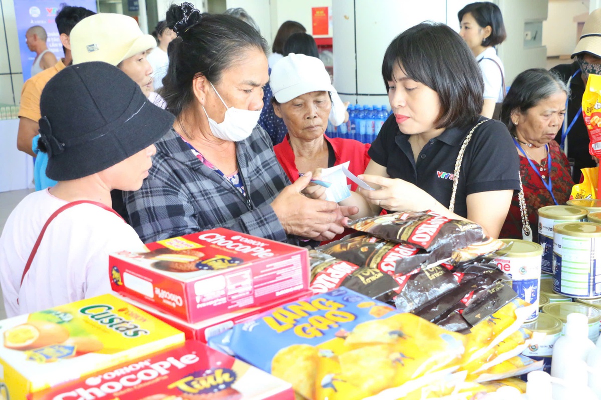 Chương trình hỗ trợ bệnh nhân khó khăn quy mô gần 550 triệu đồng tại Huế- Ảnh 1.