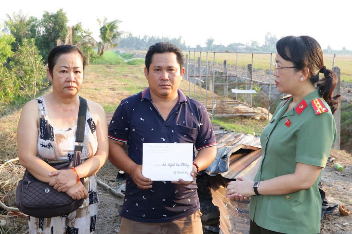 2 nữ Đại tá Công an nhân dân trúng cử đại biểu Quốc hội khóa XVI- Ảnh 2.