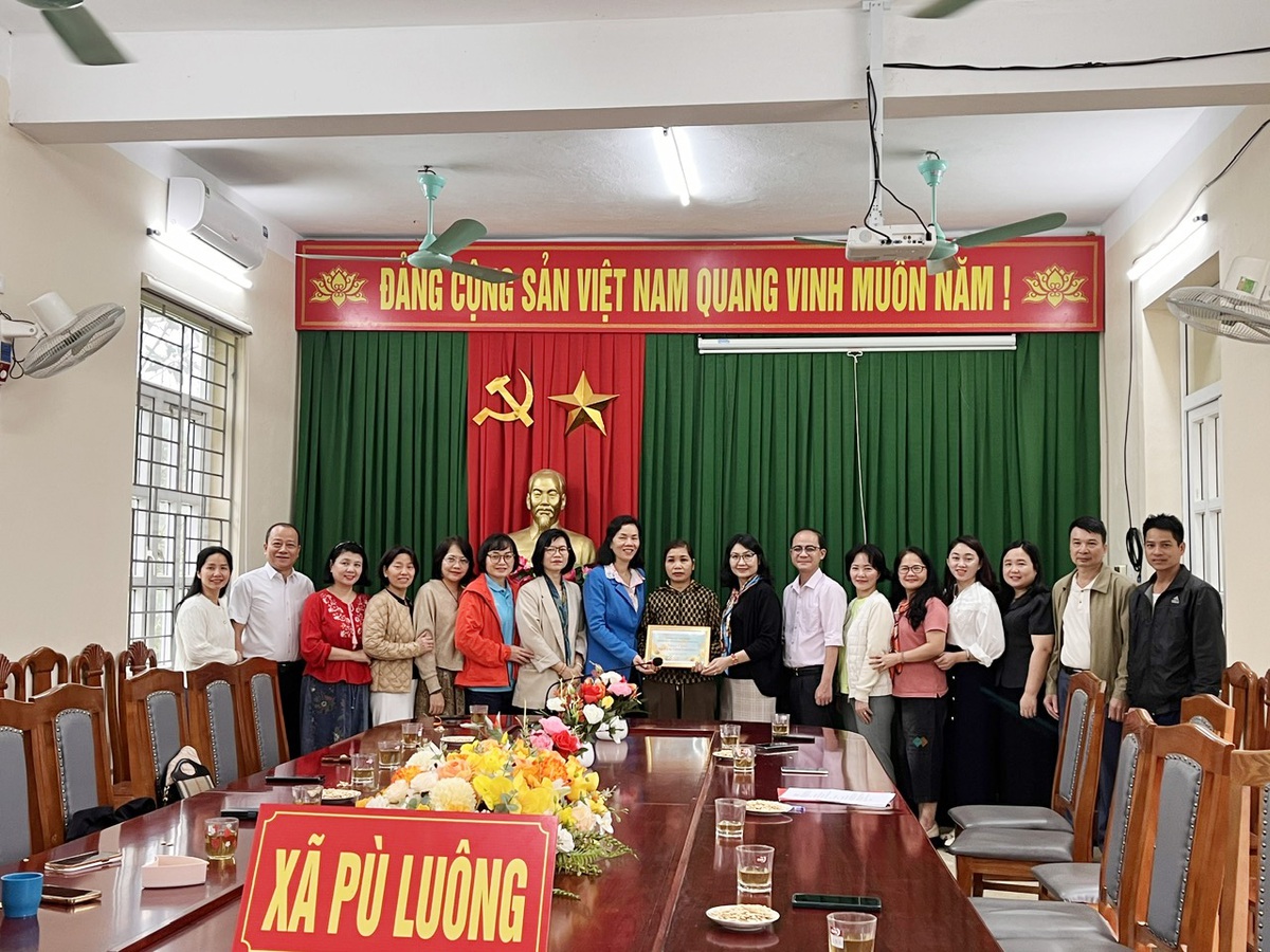 Nhóm thiện nguyện yêu Macrame TW Hội trao nhà "Mái ấm tình thương", hỗ trợ phụ nữ khó khăn- Ảnh 1.