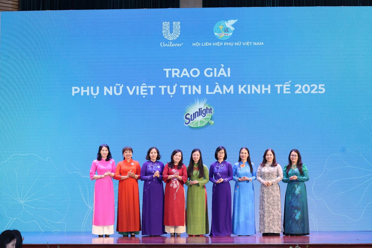 30 chủ dự án tiêu biểu đoạt giải "Phụ nữ Việt tự tin làm kinh tế"- Ảnh 2. 30 chủ dự án tiêu biểu đoạt giải "Phụ nữ Việt tự tin làm kinh tế"- Ảnh 2.