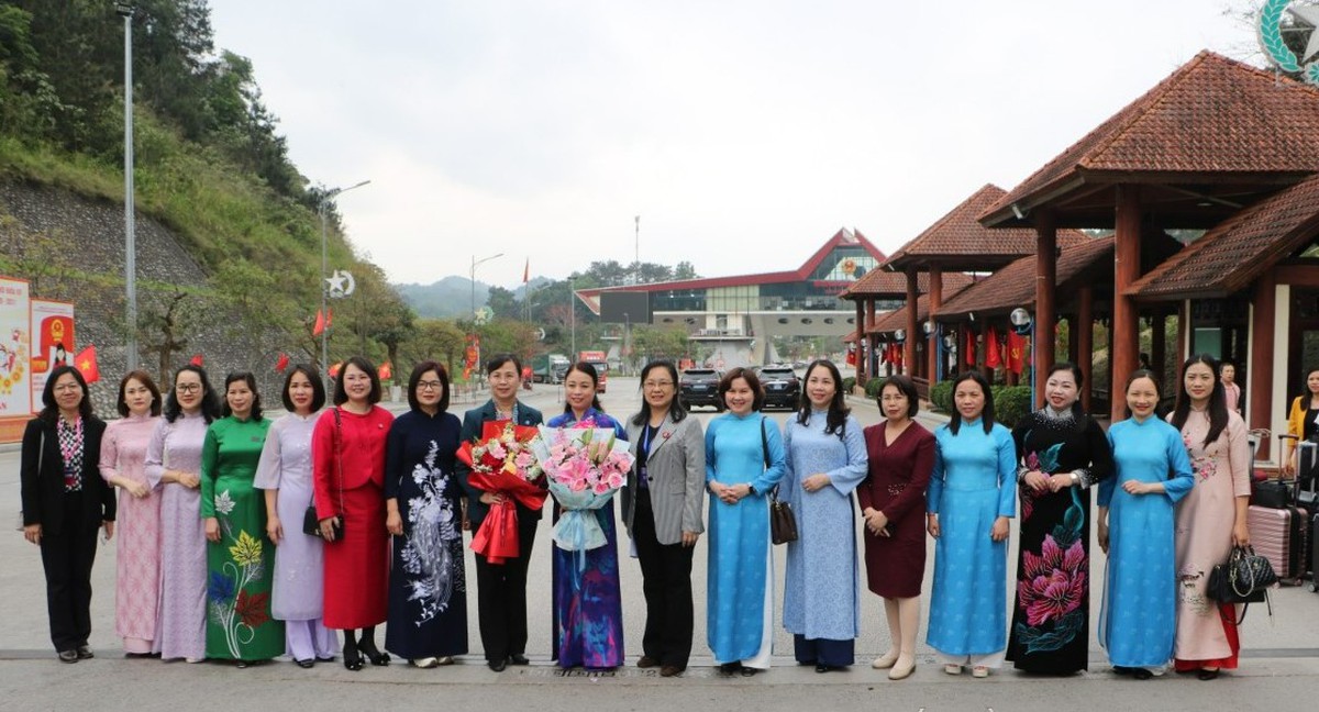 Giao lưu phụ nữ các nước Mekong - Lan Thương- Ảnh 1. Giao lưu phụ nữ các nước Mekong - Lan Thương- Ảnh 1.