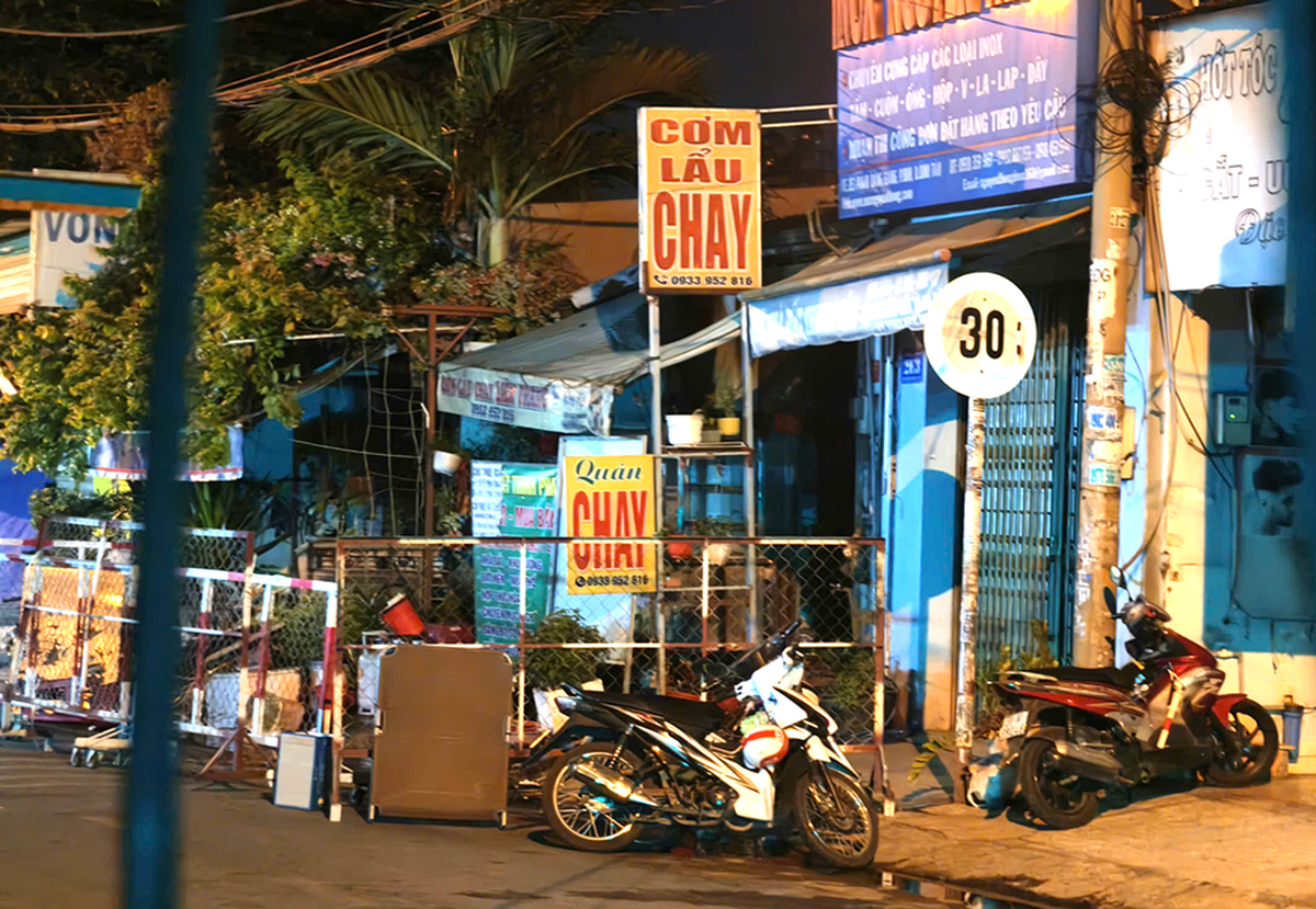 TPHCM: Cháy quán cơm chay, hai mẹ con tử vong thương tâm- Ảnh 1.