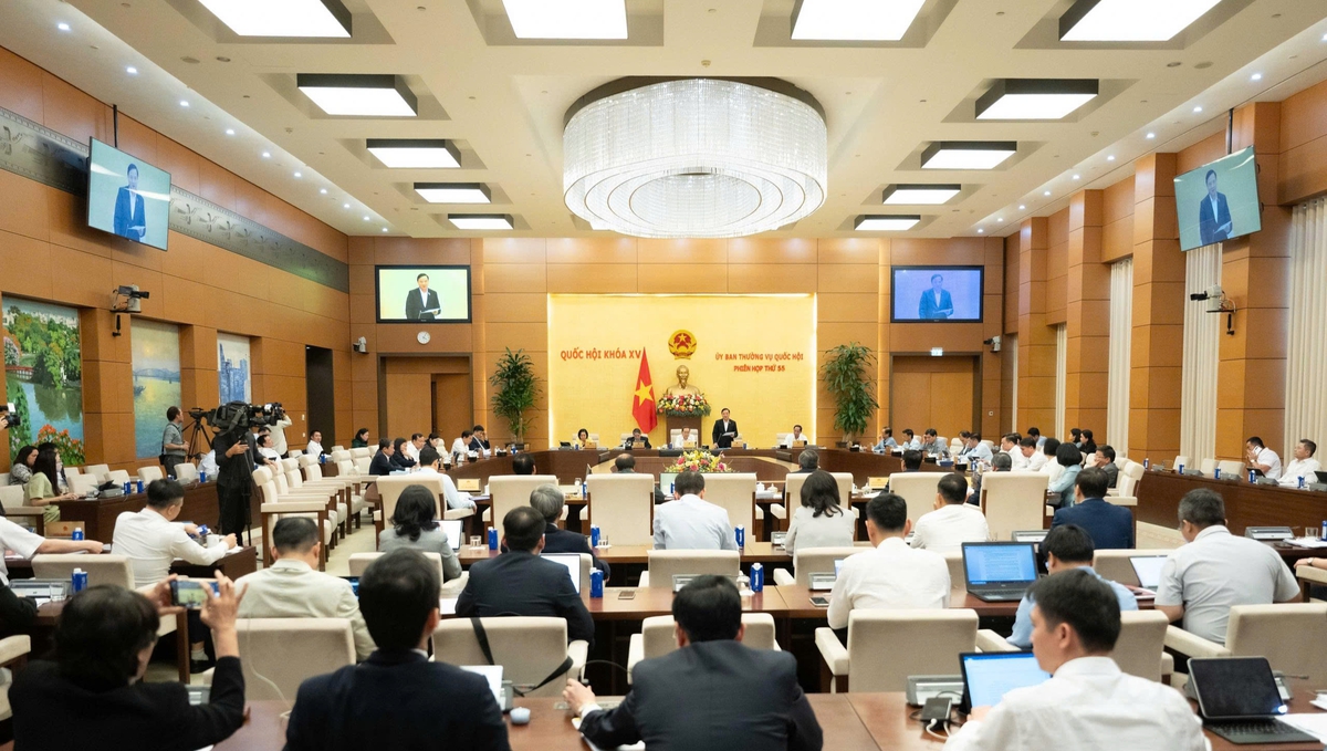 Sửa đổi Luật Thủ đô: Mở rộng phân quyền để Hà Nội chủ động phát triển nhanh, bền vững- Ảnh 1.