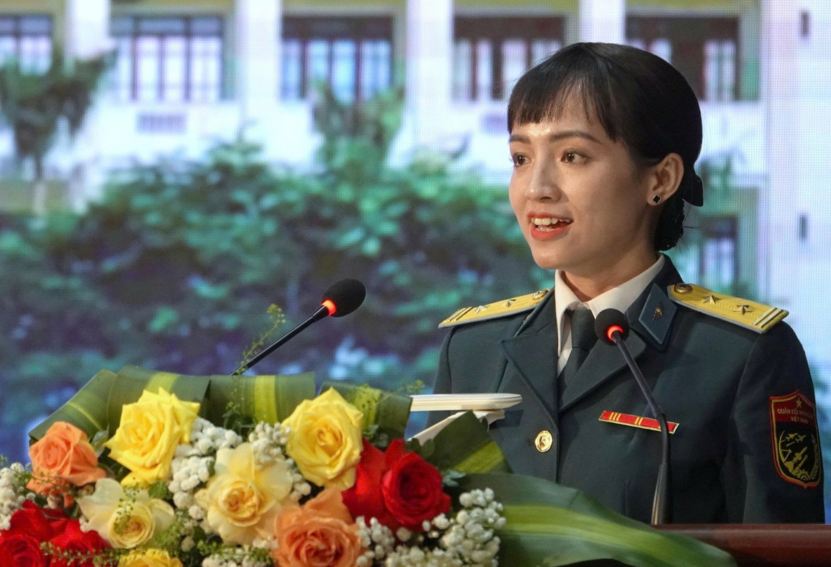 Quân chủng Phòng không - Không quân tuyên dương các gương mặt trẻ, gia đình quân nhân tiêu biểu- Ảnh 5.