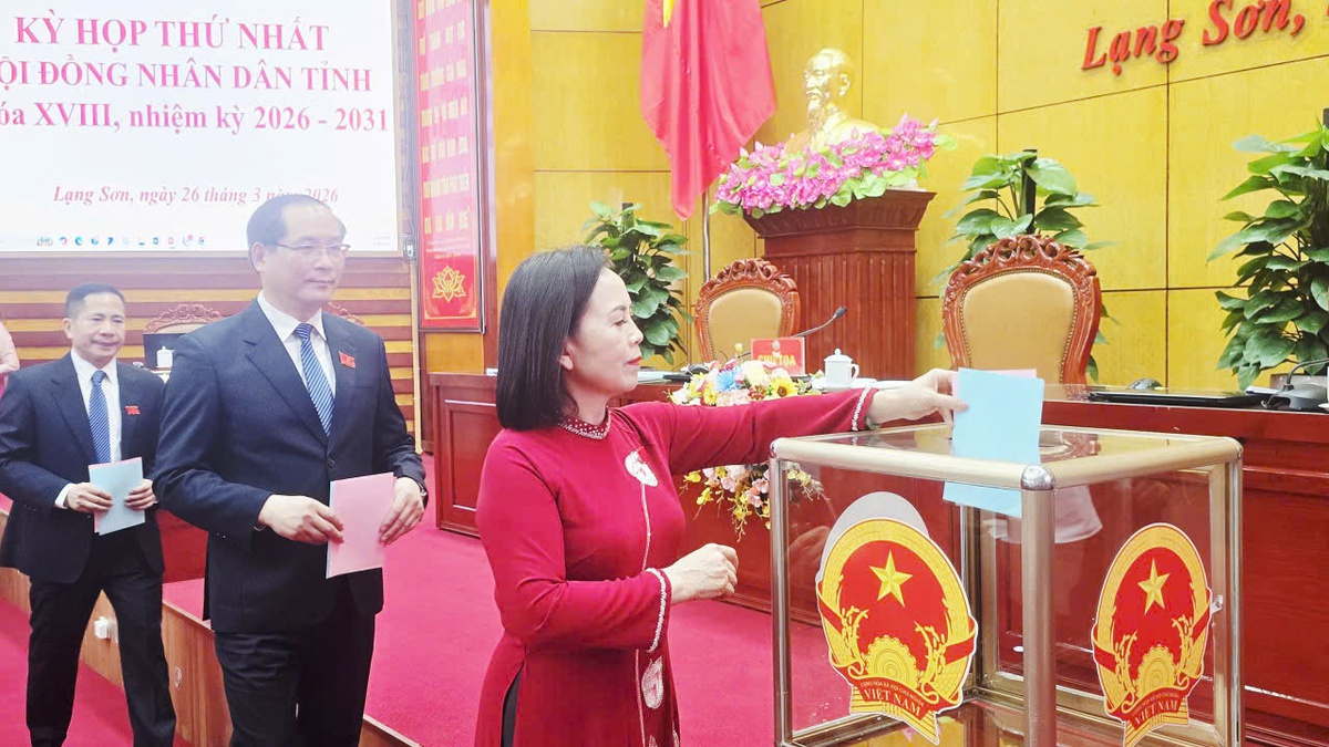 Bà Đoàn Thị Hậu được bầu làm Chủ tịch HĐND tỉnh Lạng Sơn khóa XVIII- Ảnh 3.