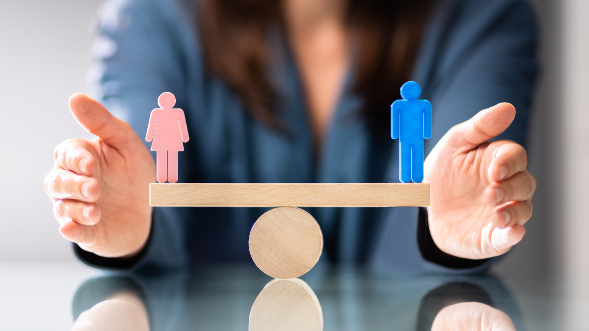 Ngăn lựa chọn giới tính thai nhi: "Giải phóng" phụ nữ khỏi những áp lực tinh thần- Ảnh 1.