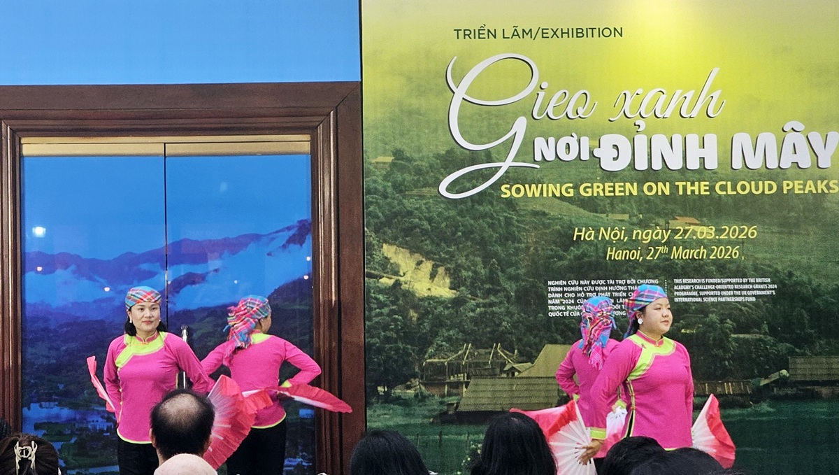 "Gieo xanh nơi đỉnh mây": Tôn vinh vai trò phụ nữ vùng cao trong phát triển bền vững- Ảnh 1.