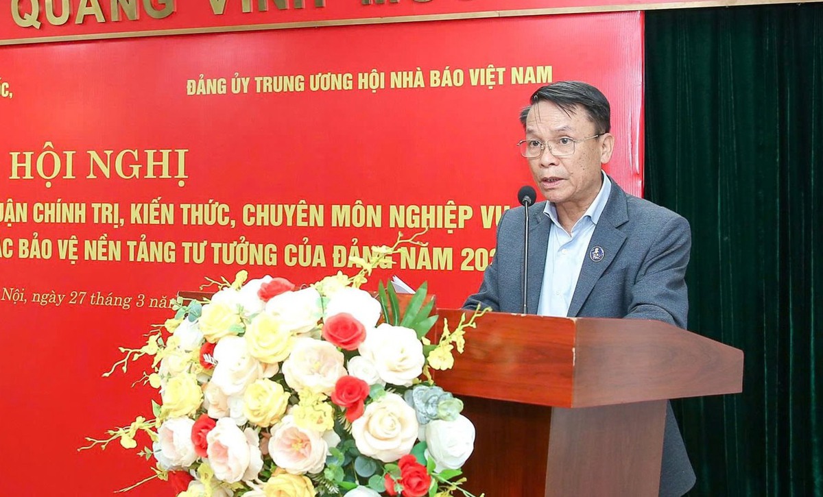 Báo chí cần chủ động "tấn công bằng sự thật" trong kỷ nguyên AI và tin giả- Ảnh 1.