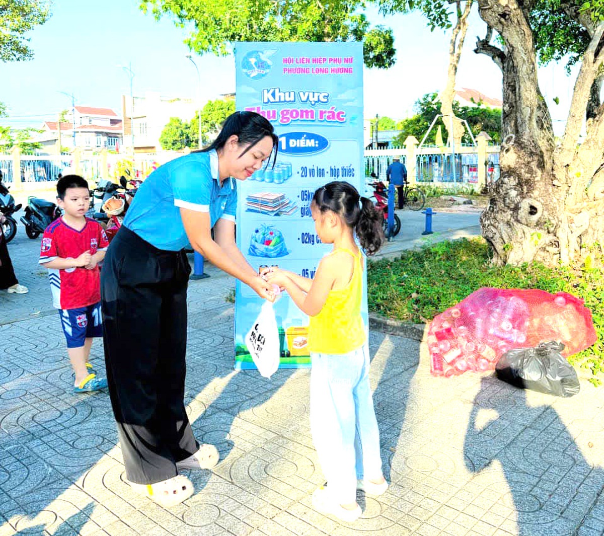 Cư dân thành phố chủ động thay đổi thói quen tiêu dùng để tiết kiệm năng lượng- Ảnh 2.