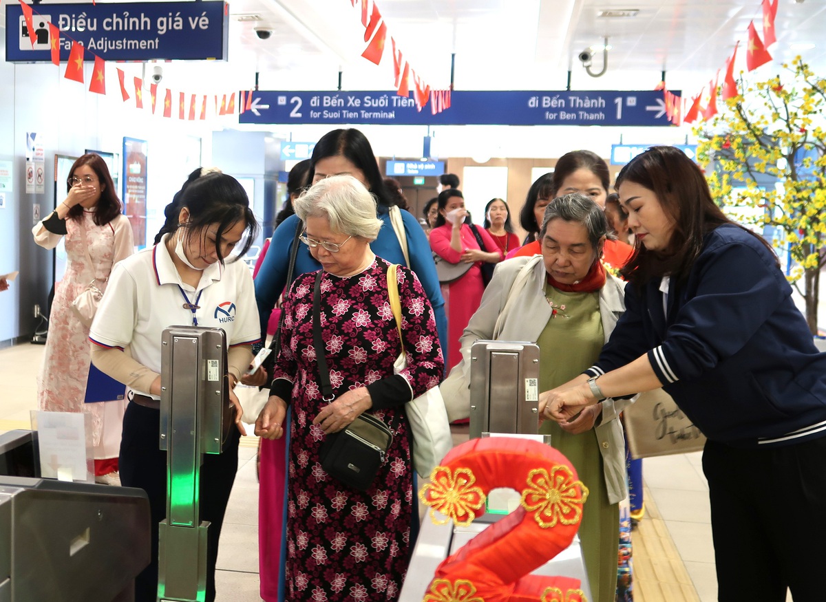 Cư dân thành phố chủ động thay đổi thói quen tiêu dùng để tiết kiệm năng lượng- Ảnh 1.