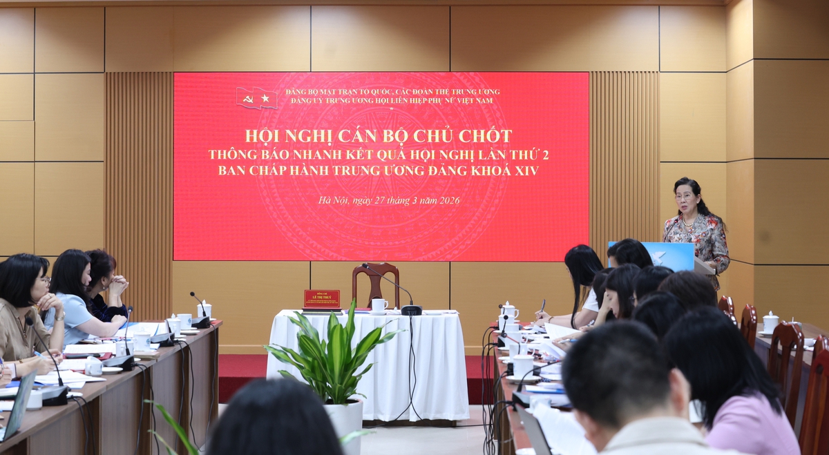 Chủ tịch Hội LHPN Việt Nam Lê Thị Thủy thông báo kết quả Hội nghị Trung ương 2 khóa XIV- Ảnh 1.