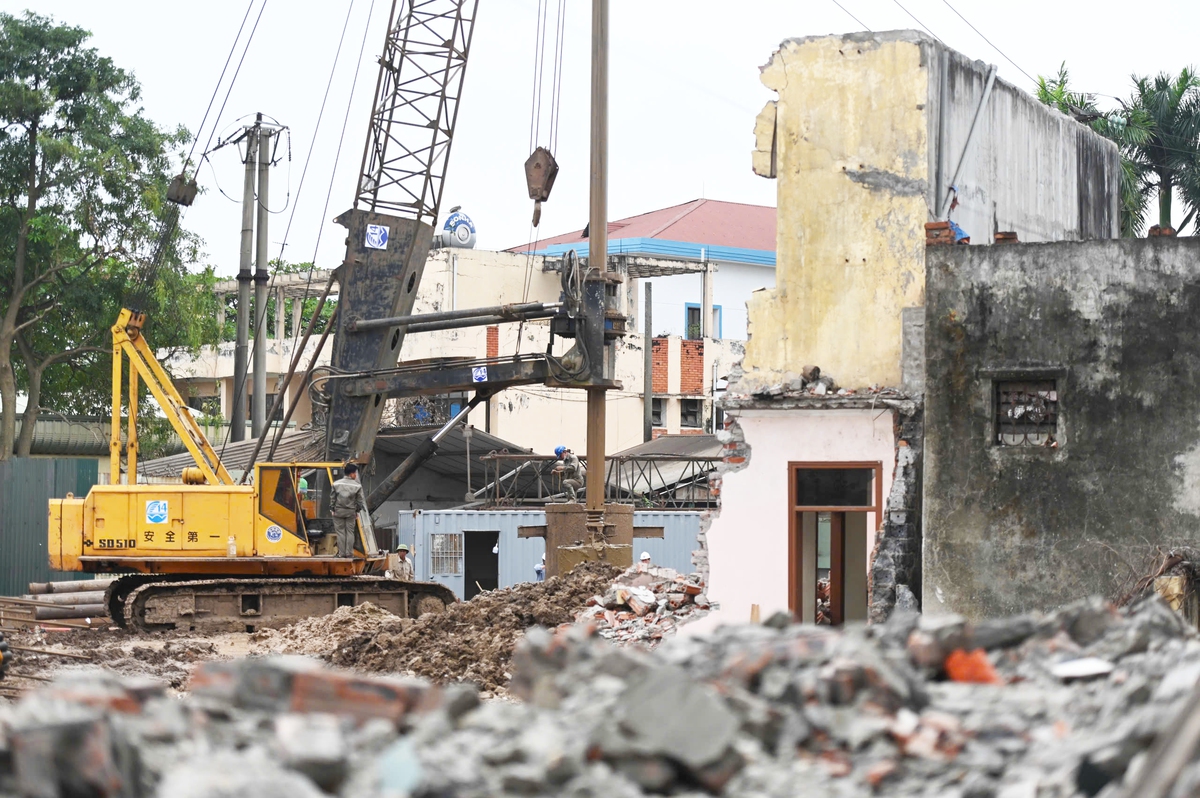 Dự án cầu Đuống mới: Mặt bằng thành "nút thắt" tiến độ- Ảnh 4.