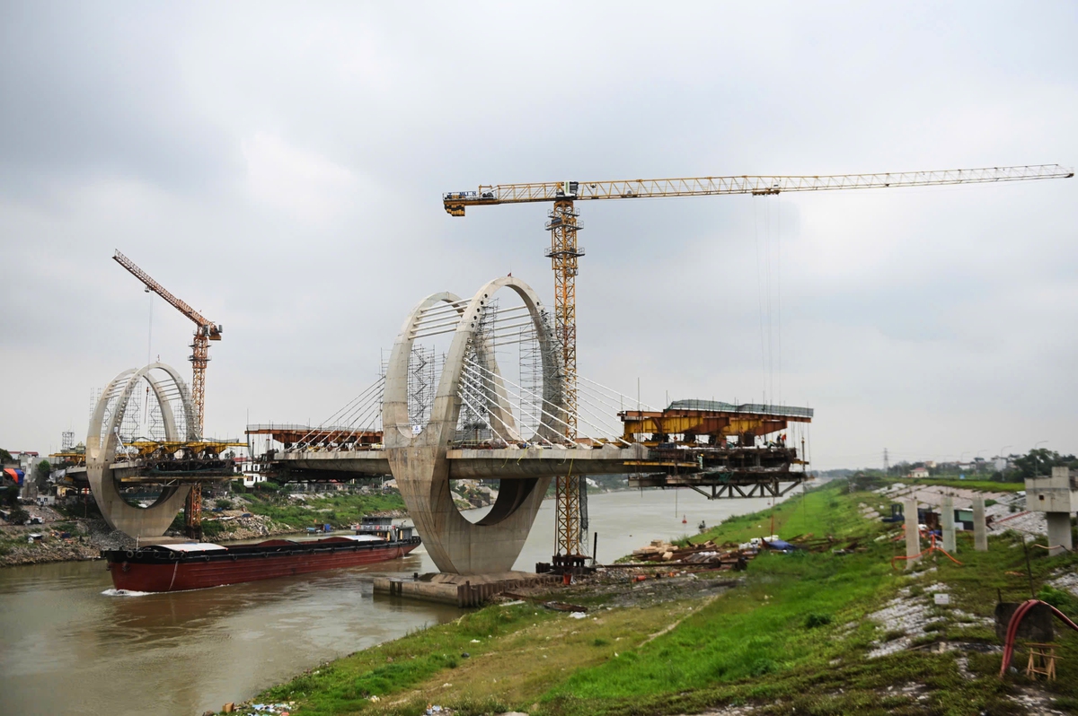 Dự án cầu Đuống mới: Mặt bằng thành "nút thắt" tiến độ- Ảnh 2.