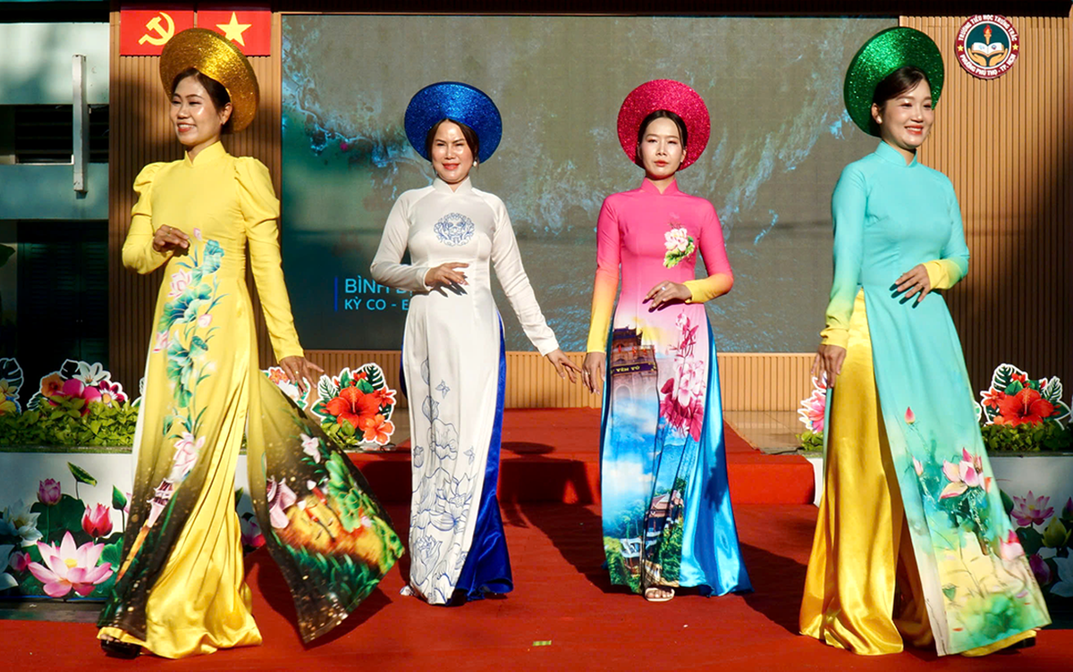 TPHCM: Rực rỡ sắc màu Hội thi Duyên dáng áo dài tại phường Phú Thọ- Ảnh 5.