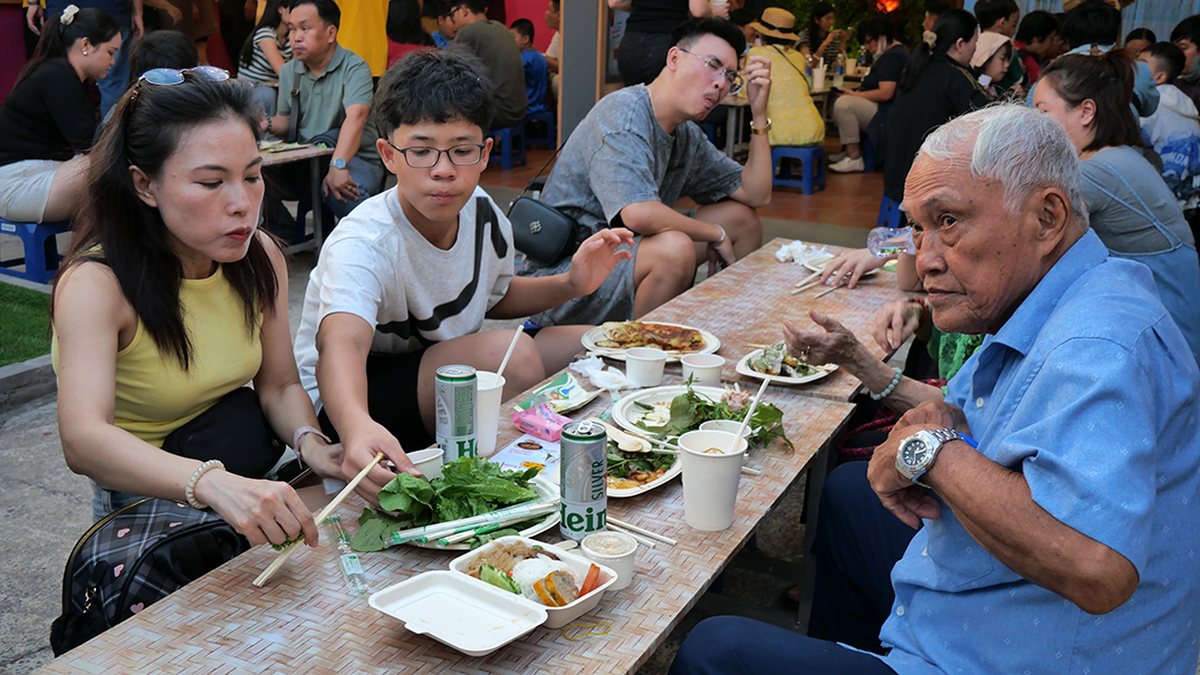 TPHCM: Thưởng thức hơn 500 món ngon cao cấp giá bình dân tại lễ hội ẩm thực- Ảnh 2.
