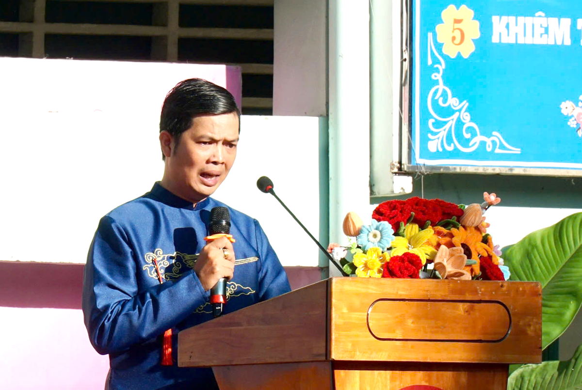 TPHCM: Rực rỡ sắc màu Hội thi Duyên dáng áo dài tại phường Phú Thọ- Ảnh 4.