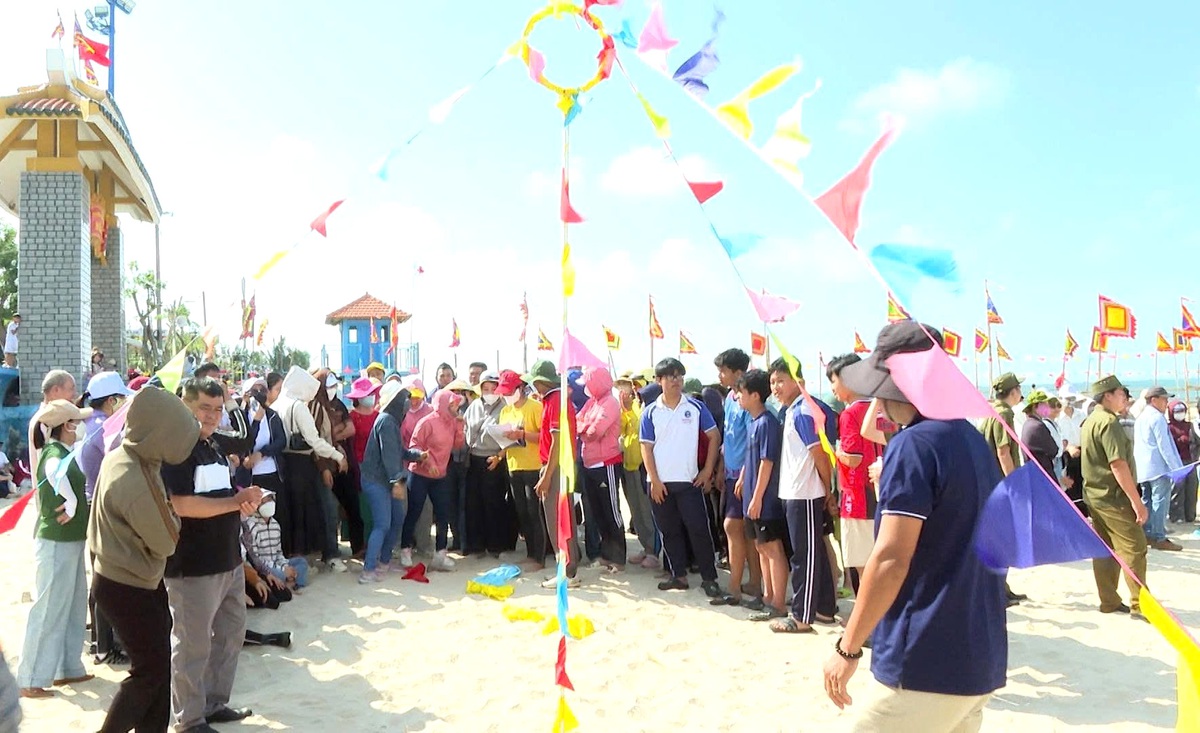 TPHCM: Lễ hội Dinh Cô lan tỏa giá trị di sản, hút khách tham gia trải nghiệm- Ảnh 3.