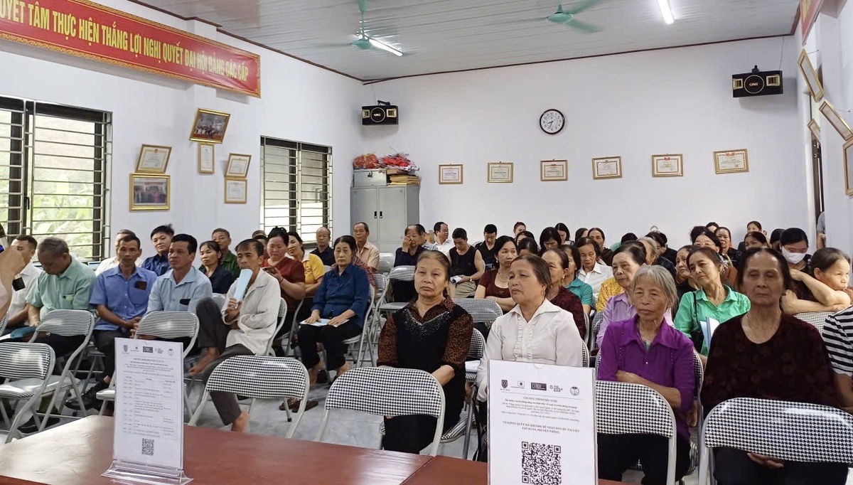 Tăng “lá chắn số” cho phụ nữ, trẻ em vùng cao- Ảnh 1. Tăng “lá chắn số” cho phụ nữ, trẻ em vùng cao- Ảnh 1.