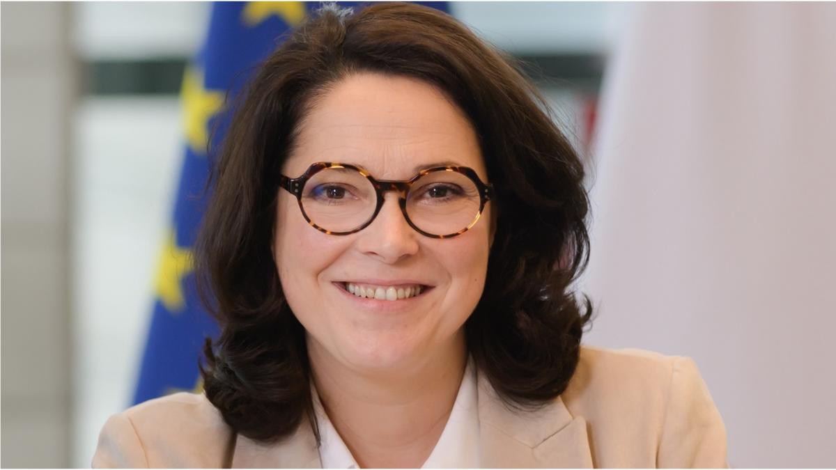 Phản ứng trái chiều về việc IOC cấm vận động viên chuyển giới nữ thi Olympic- Ảnh 2.