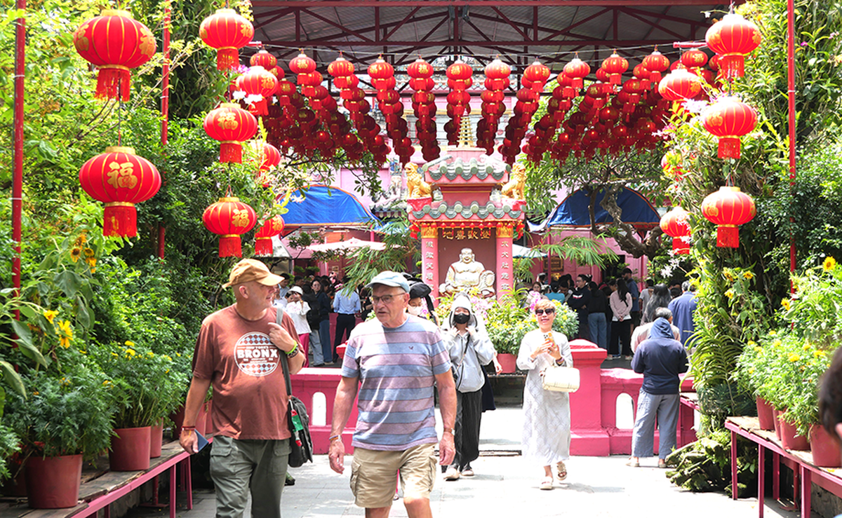 Rằm tháng Giêng ở Chùa Ngọc Hoàng: Dòng người nối dài gửi gắm uớc nguyện đầu năm- Ảnh 6.