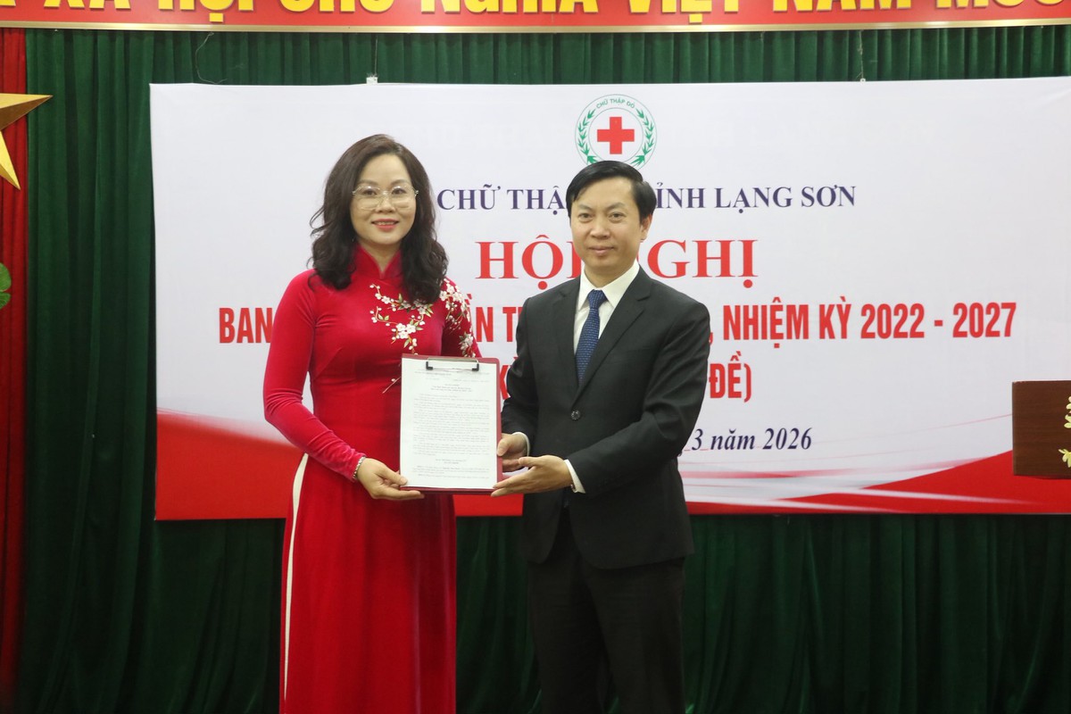 Bà Nguyễn Thu Hoài làm Chủ tịch Hội Chữ thập đỏ tỉnh Lạng Sơn- Ảnh 3.