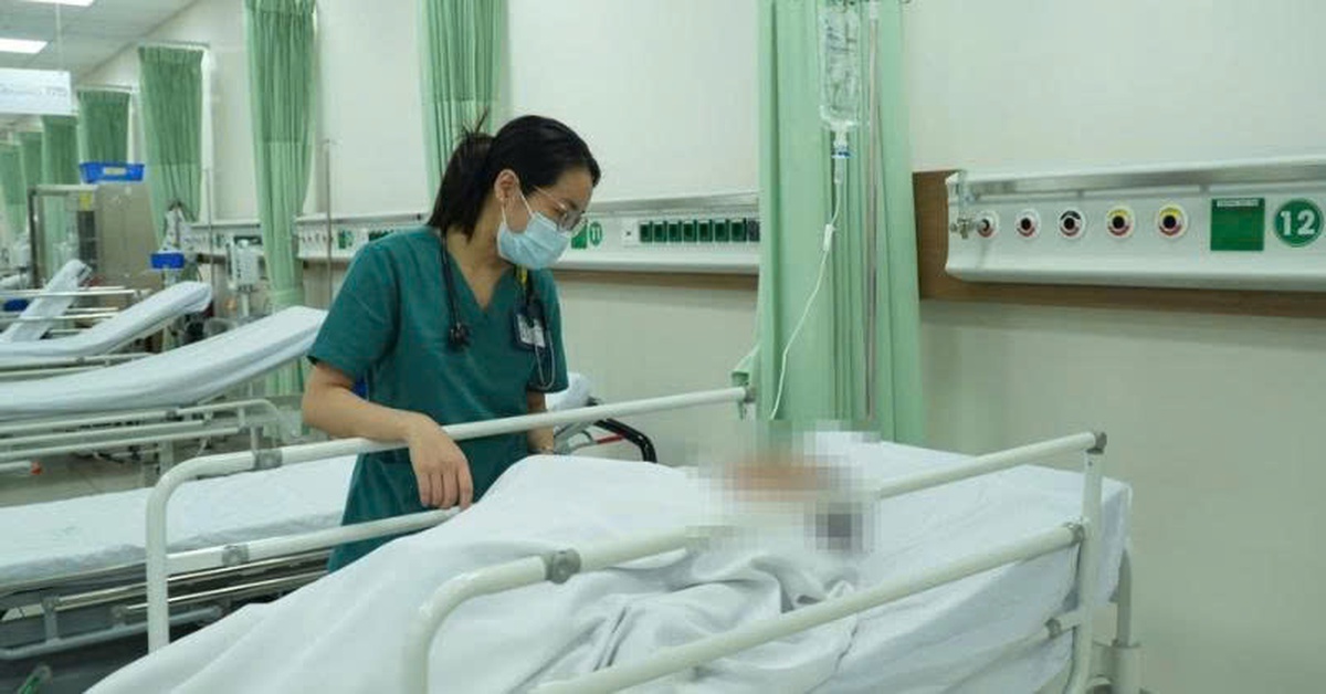 Khẩn trương điều tra vụ nghi ngộ độc bánh mì tại TPHCM- Ảnh 1. Khẩn trương điều tra vụ nghi ngộ độc bánh mì tại TPHCM- Ảnh 1.