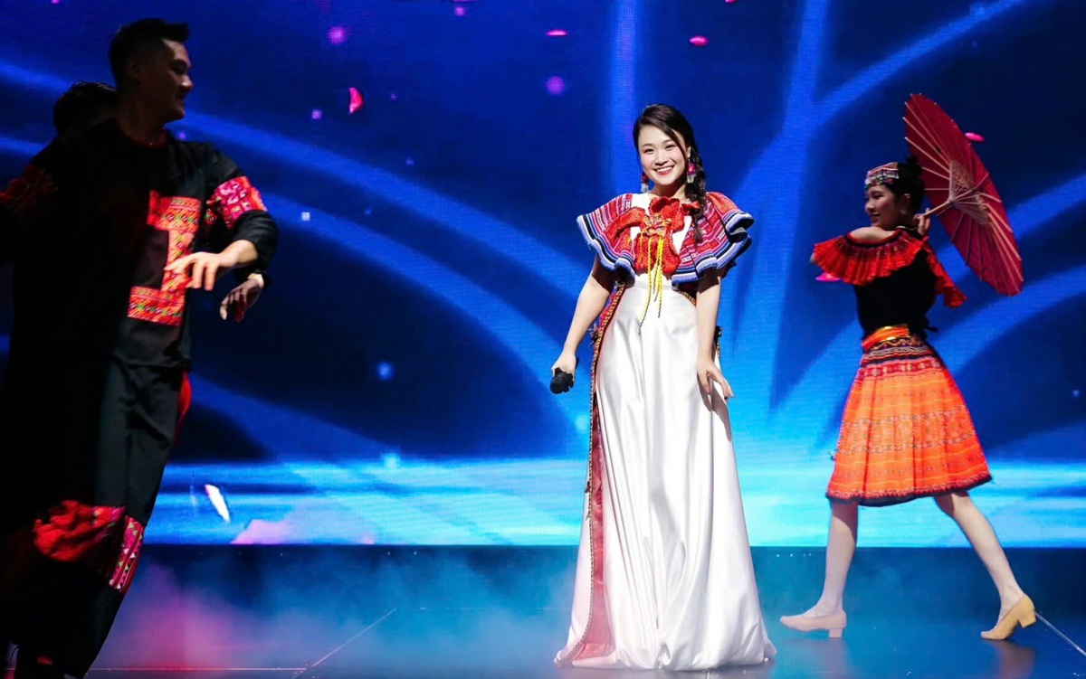 Giọng ca 21 tuổi muốn đưa âm nhạc hàn lâm đến gần khán giả trẻ- Ảnh 1.