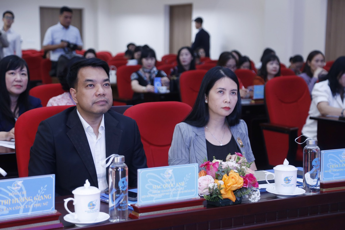 Trang bị kiến thức pháp lý cho phụ nữ khởi nghiệp- Ảnh 1. Trang bị kiến thức pháp lý cho phụ nữ khởi nghiệp- Ảnh 1.