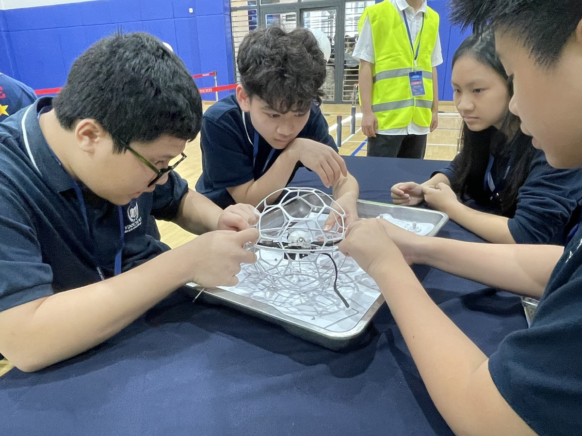 Drone Soccer - "điểm hẹn" mới trong dạy và học STEM thời công nghệ 4.0- Ảnh 3. Drone Soccer - "điểm hẹn" mới trong dạy và học STEM thời công nghệ 4.0- Ảnh 3.