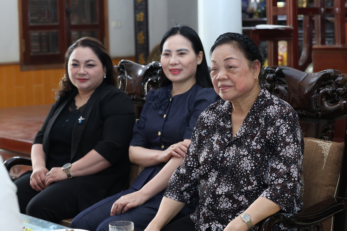 Người làm công tác Hội cần giữ "ngọn lửa" nhiệt huyết và sự thấu cảm sâu sắc với chị em phụ nữ - Ảnh 2.