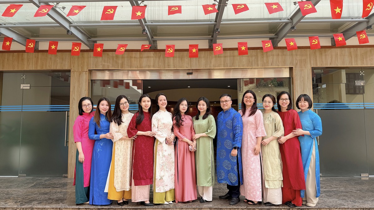 Lãnh đạo, cán bộ Trung ương Hội LHPN Việt Nam hưởng ứng "Tuần lễ áo dài" 2026- Ảnh 4.